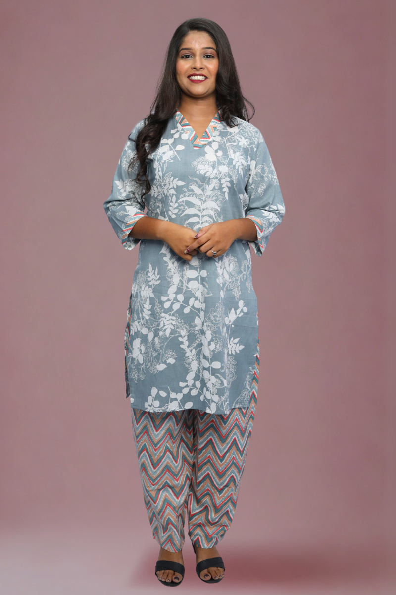 Women’s Grey Cotton Printed Kurta Set with Zigzag Pants N Square