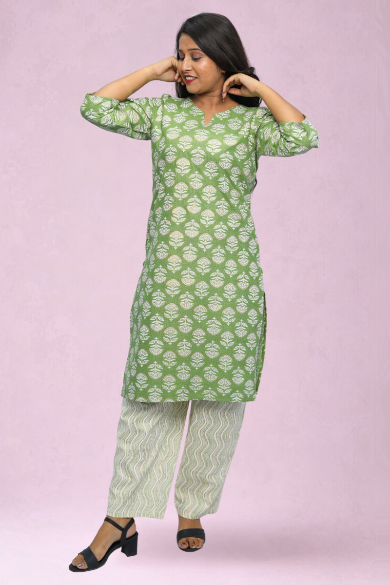 Lightweight Cotton Kurta Set for Women – Printed Daily Wear Kurti & Pant Combo N Square