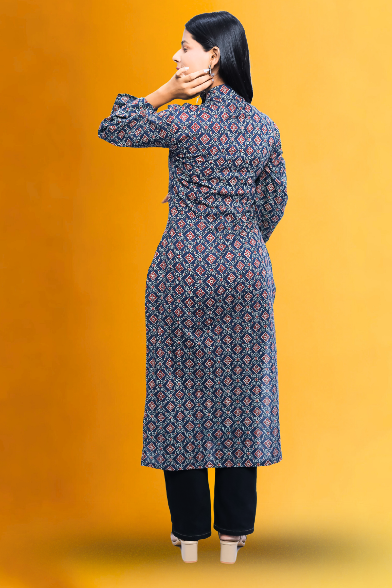 Elegant Black Cotton Straight Printed Long Kurta – Avaraniya N Square
