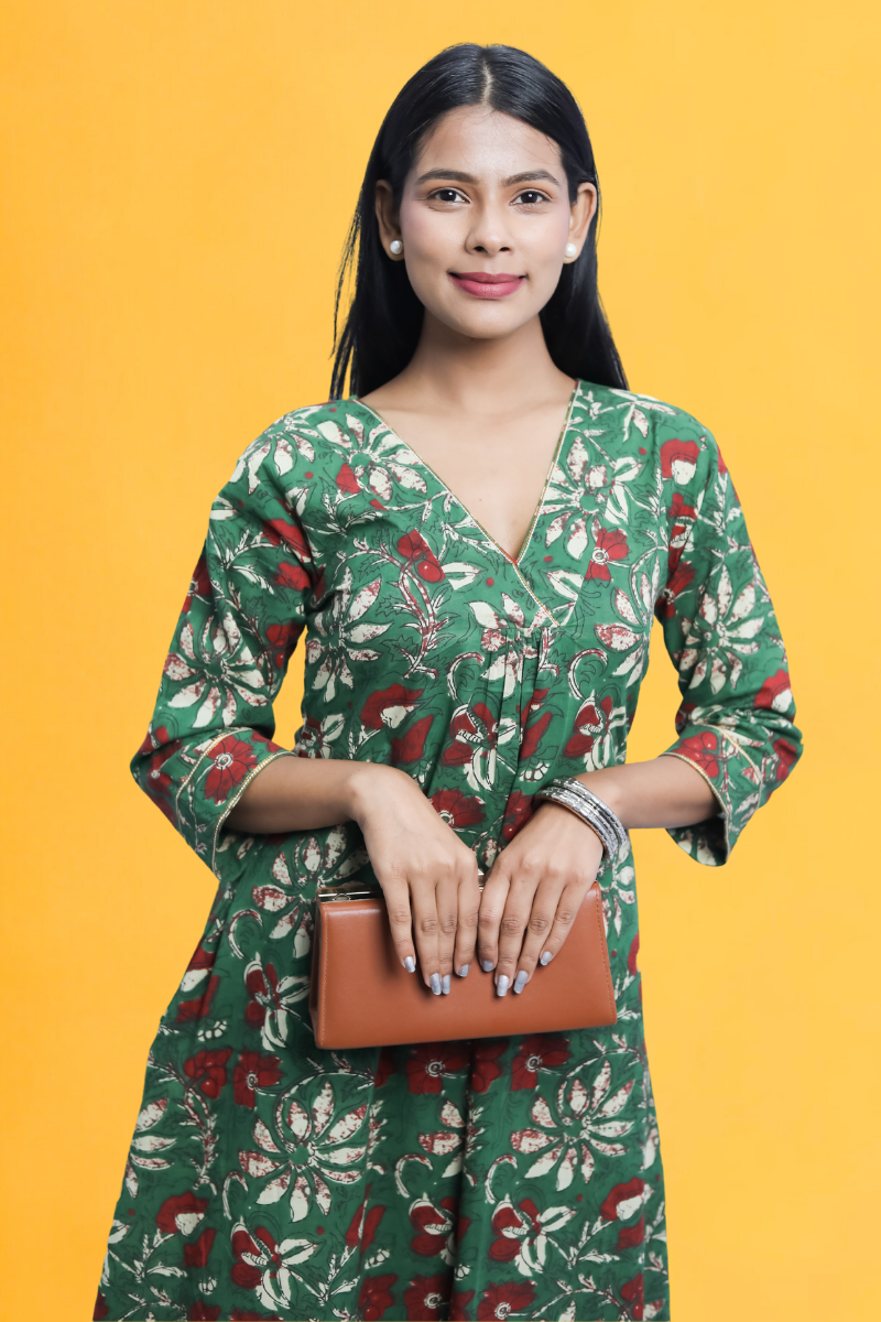 A-Line Cotton Kurta – Green | Avaraniya N Square