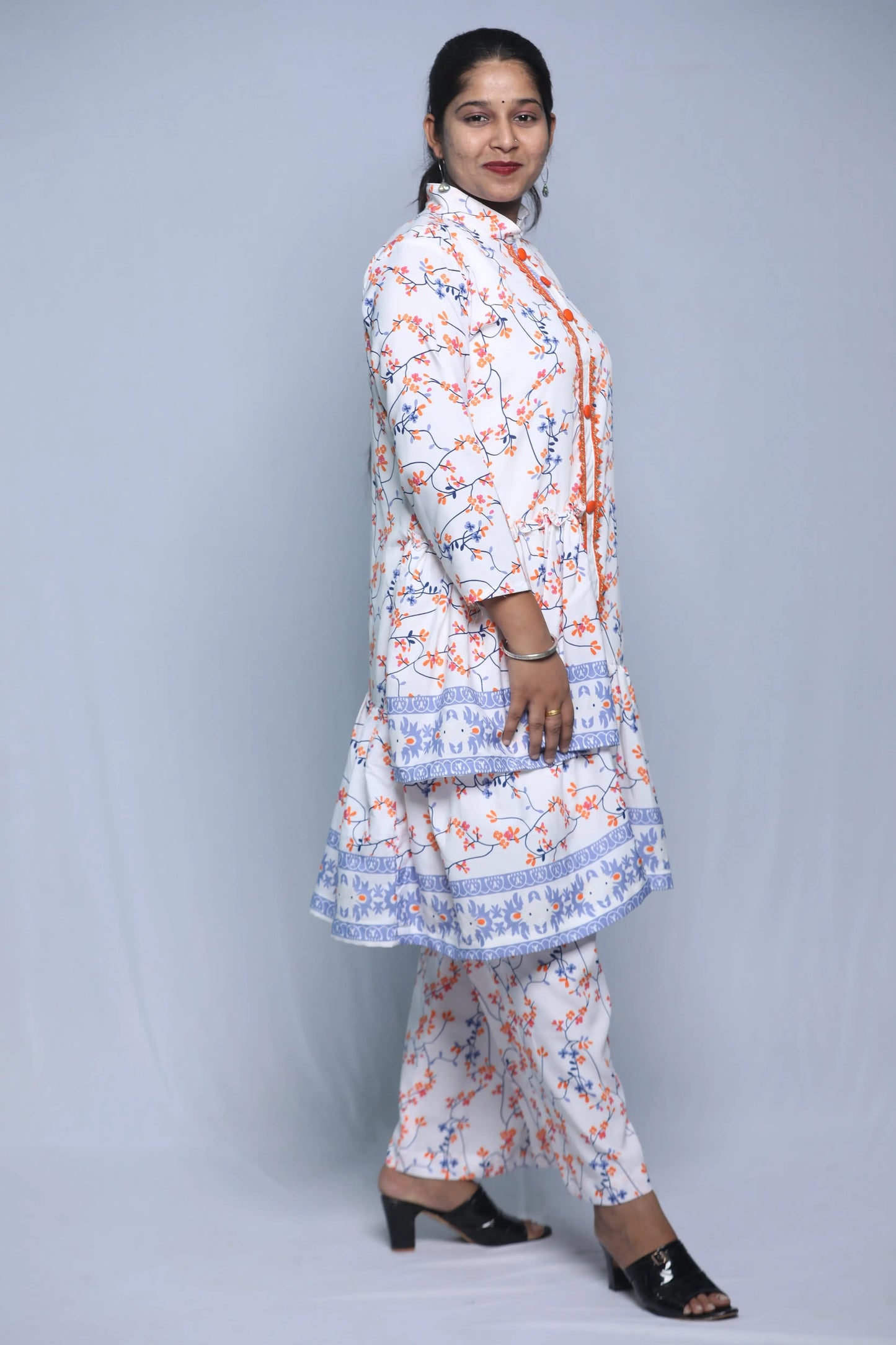 Short Kurti (White) N Square Fashion and Clothing
