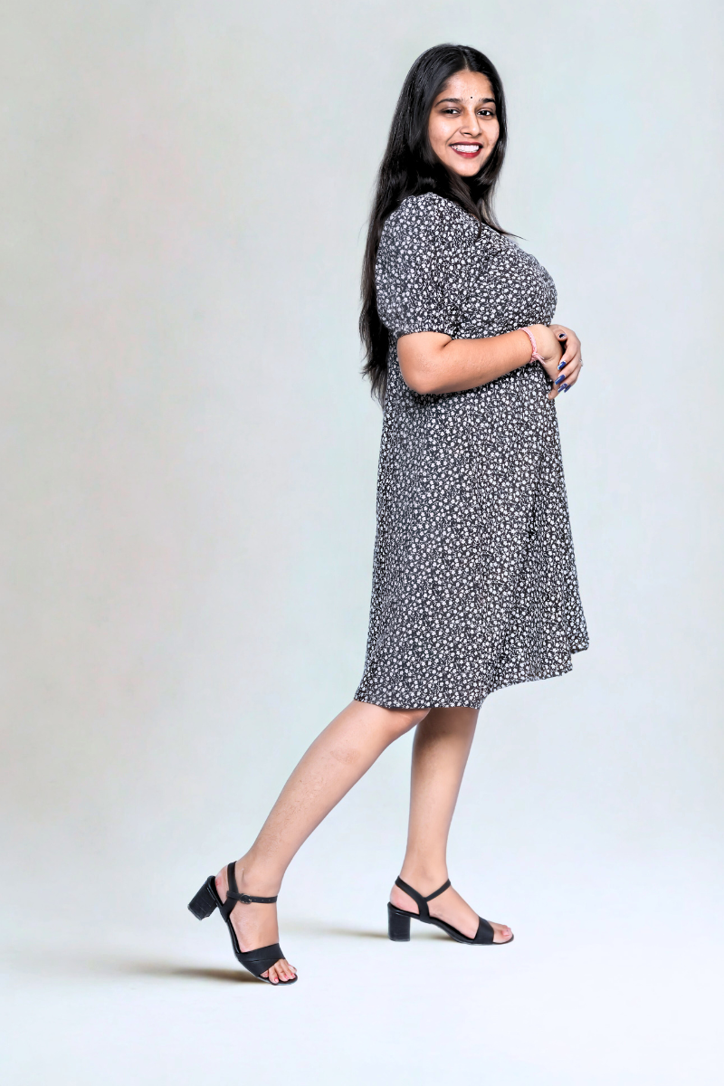 Trio Elegance” Black-Mehroon-Green One Piece N Square