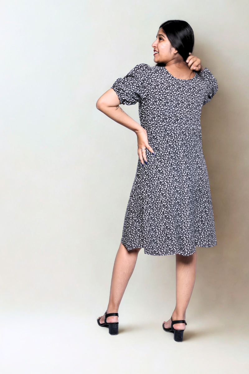 Trio Elegance” Black-Mehroon-Green One Piece N Square
