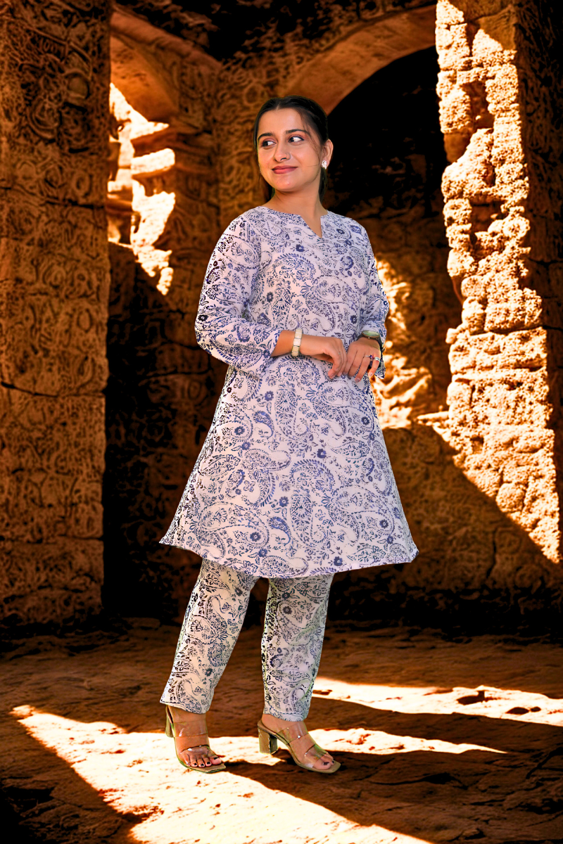 Floral Printed Cotton Kurta Set (Red, Blue, Green) N Square