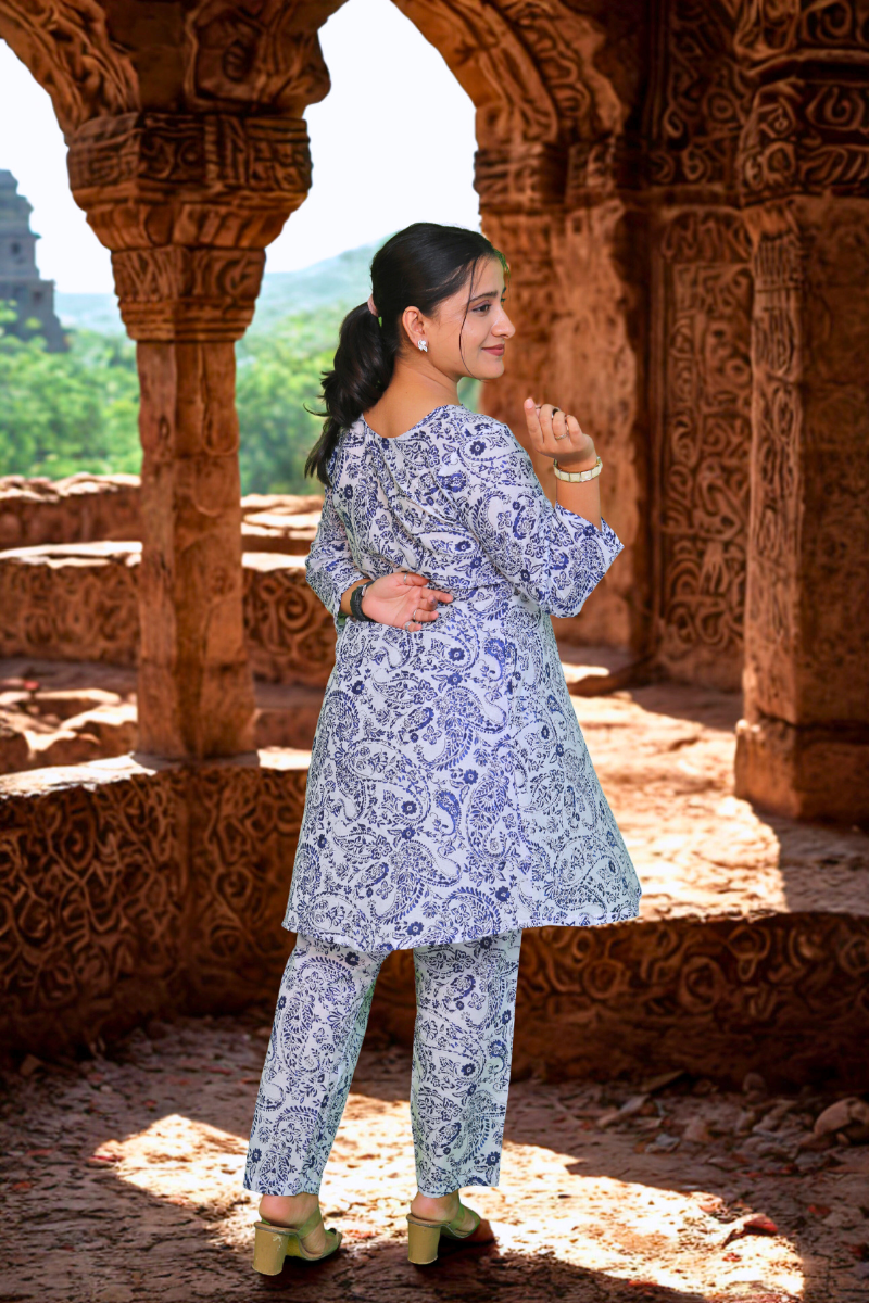 Floral Printed Cotton Kurta Set (Red, Blue, Green) N Square