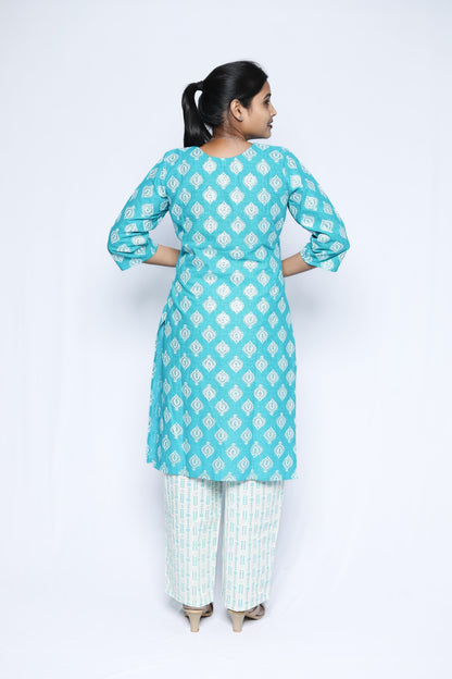 Round neck kurta set N Square