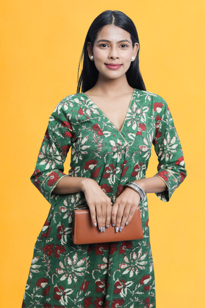 A-Line Cotton Kurta – Green | Avaraniya N Square