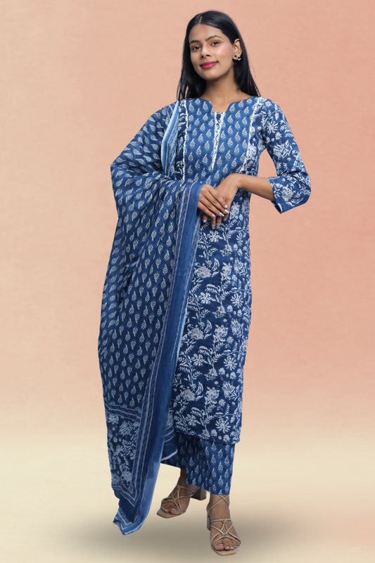 Avaraniya Blue Elegant Cotton Suit Set for Women N Square