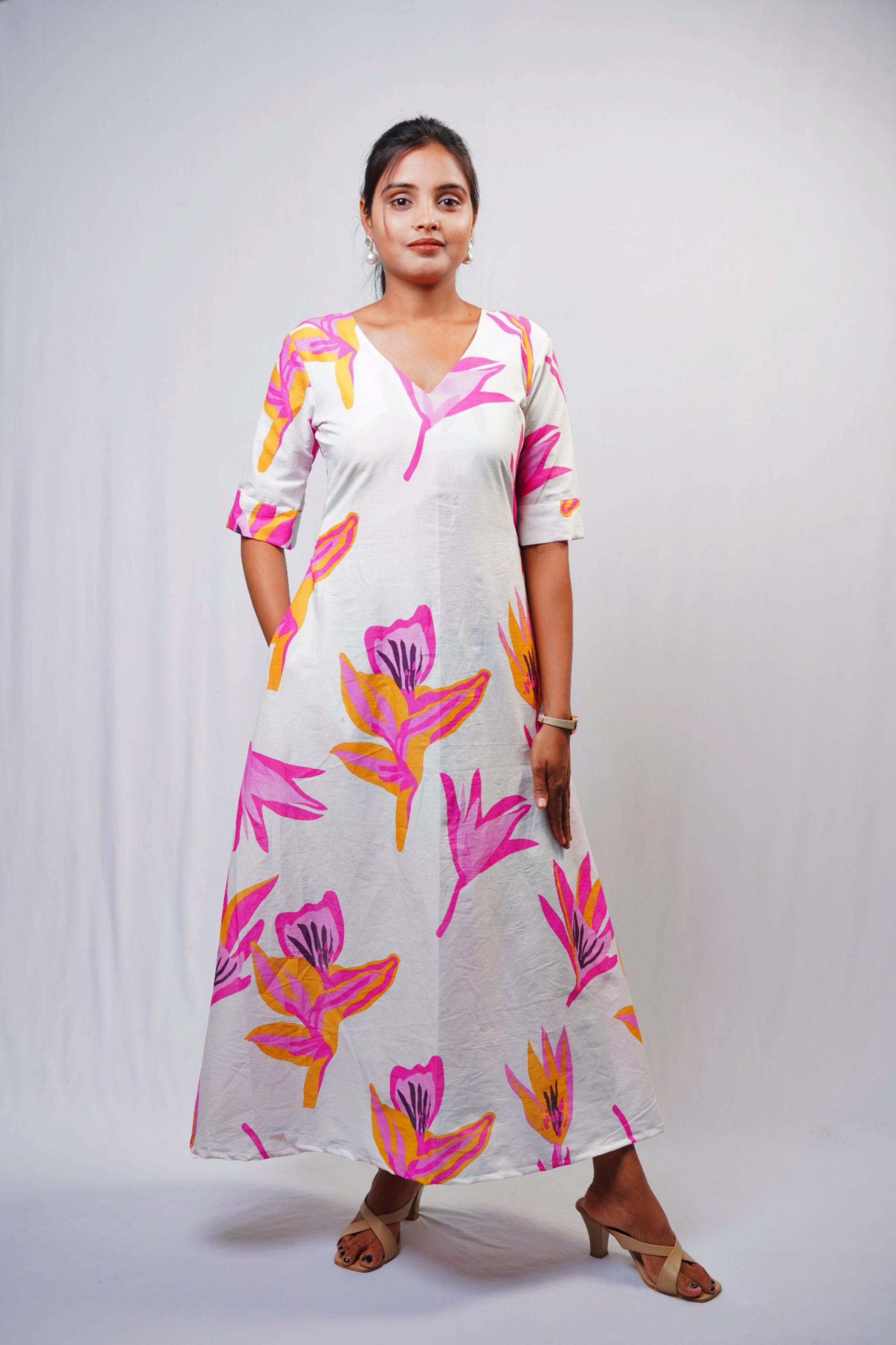 V Neck Maxi Dress N Square