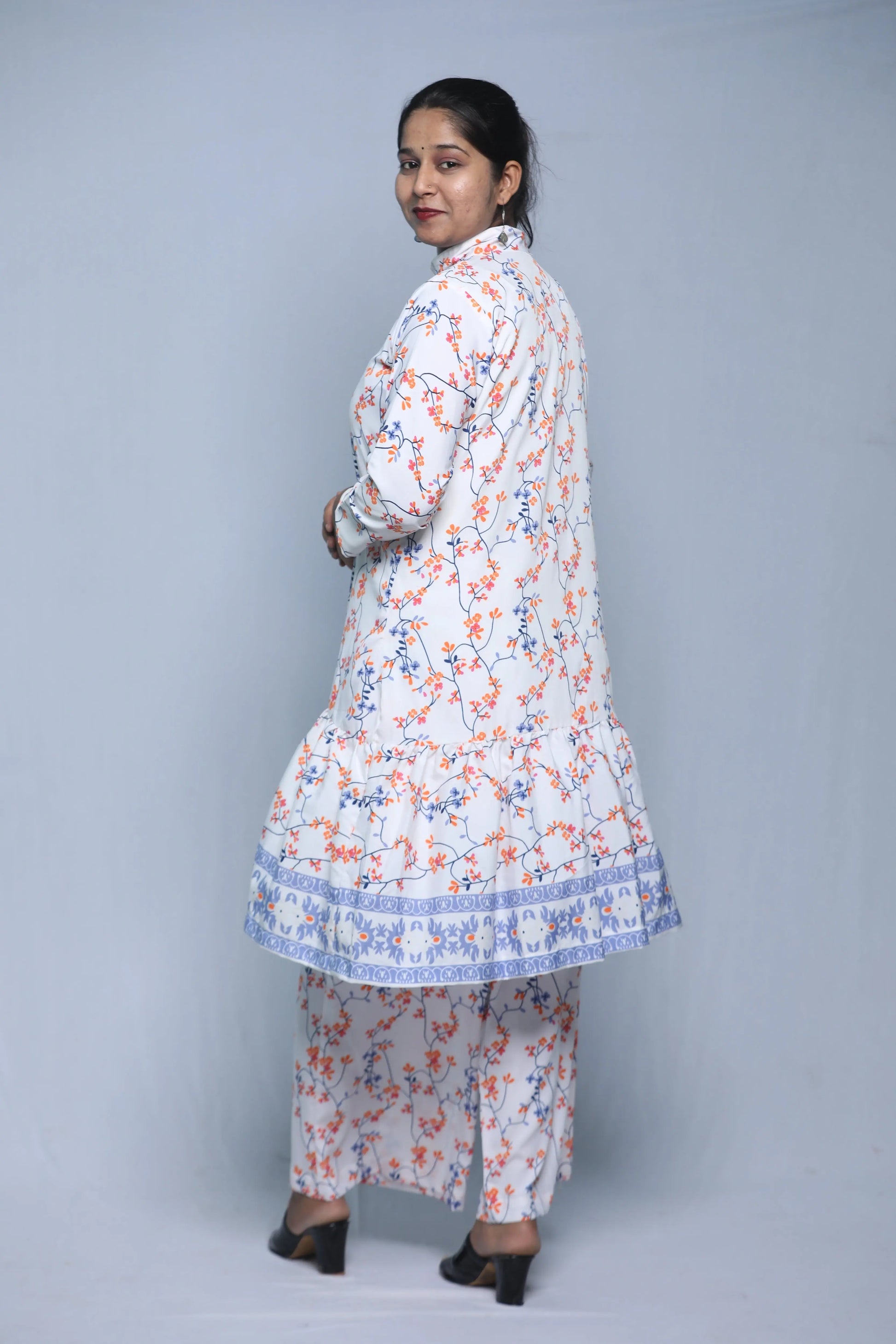 Short Kurti (White) N Square Fashion and Clothing