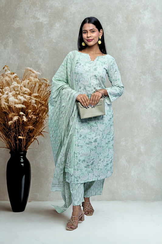 Avaraniya Light Green Elegant Cotton Suit Set for Women N Square Fashion and Clothing
