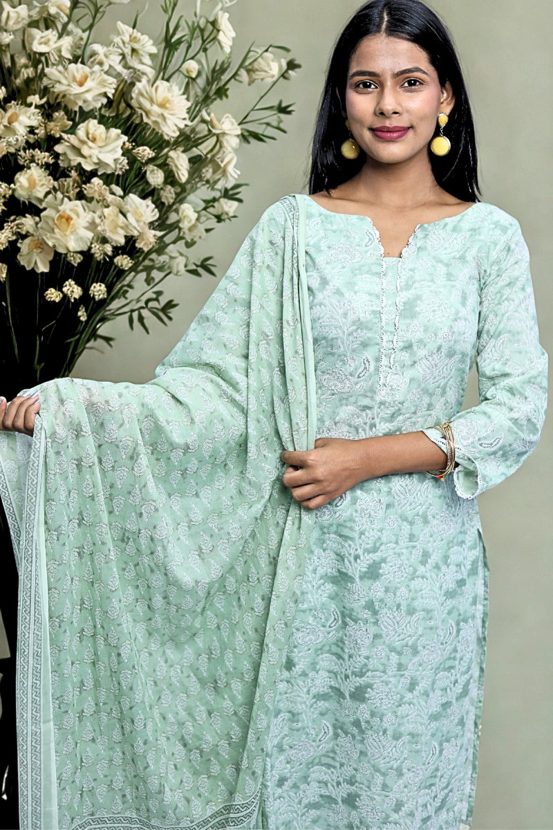Avaraniya Light Green Elegant Cotton Suit Set for Women N Square Fashion and Clothing